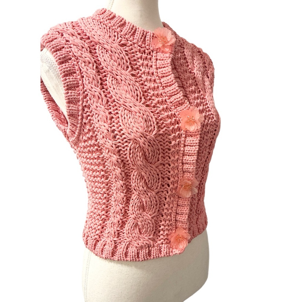 Zara NWOT Candy Pink Cable Knit Sleeveless Vest with Flower Buttons Size Small - Picture 5 of 8